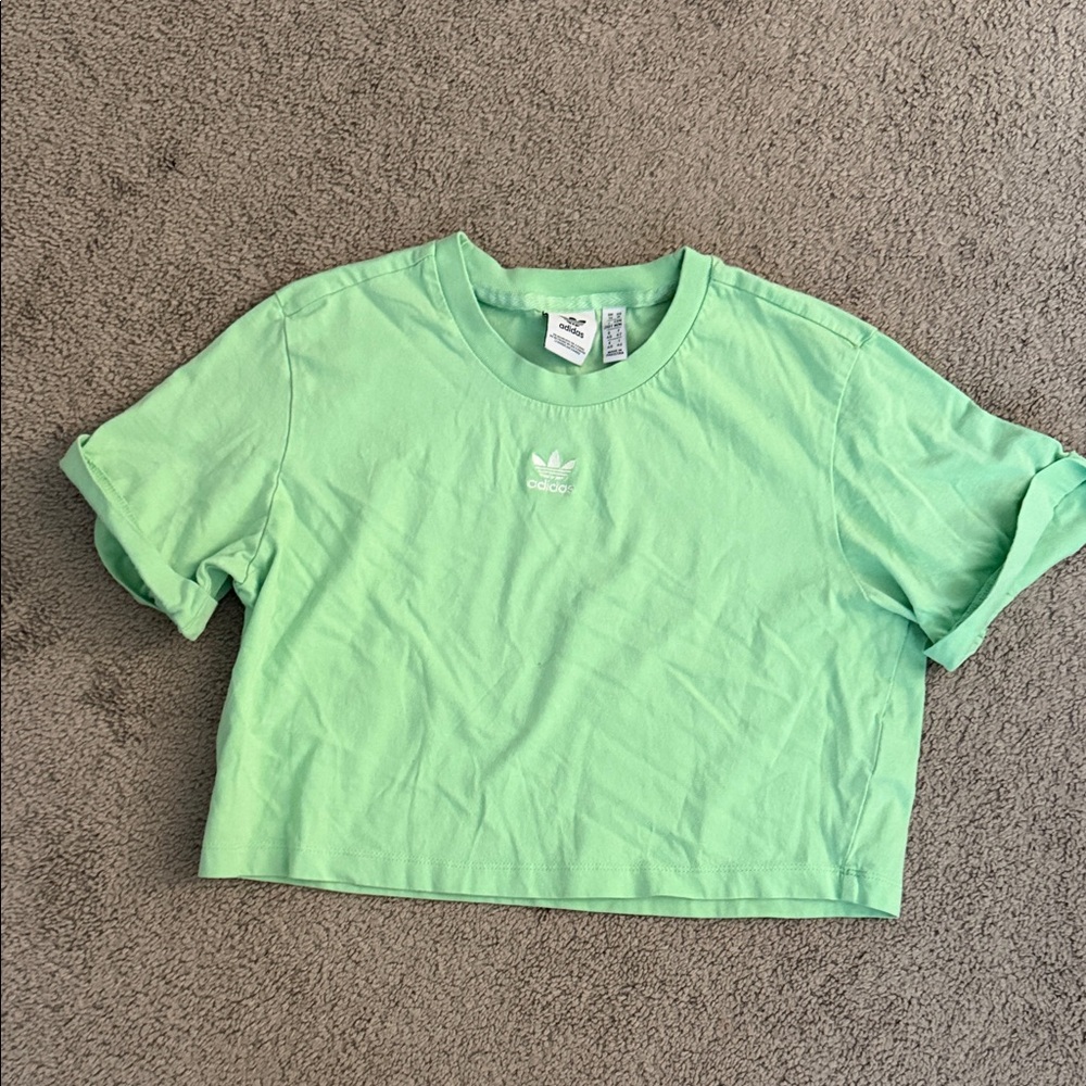 Adidas Originals Adicolor Essentials Cropped Tee in Glory Mint color - Size M